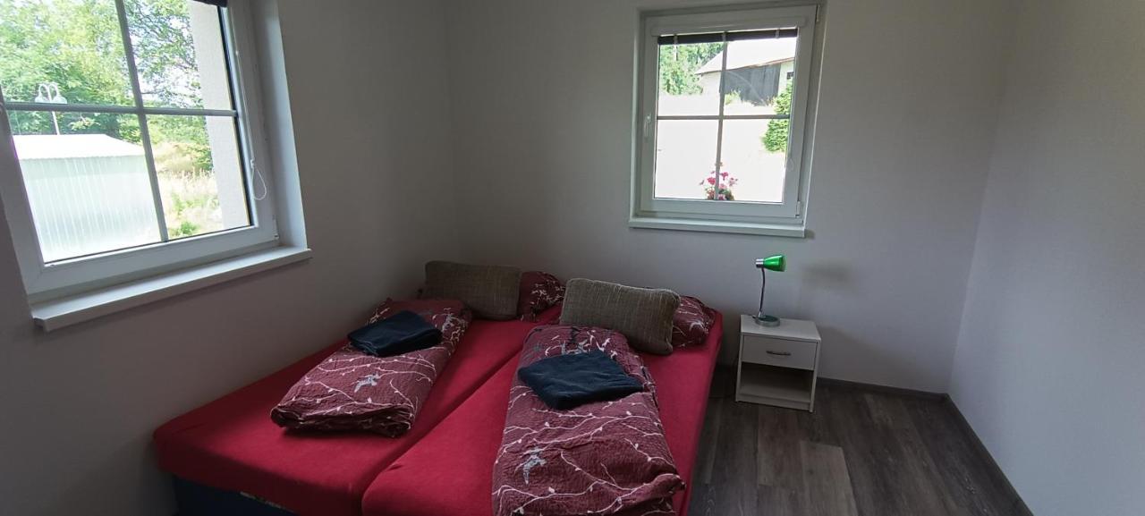 Appartement Apartmán u Lebedů à Strazny Extérieur photo
